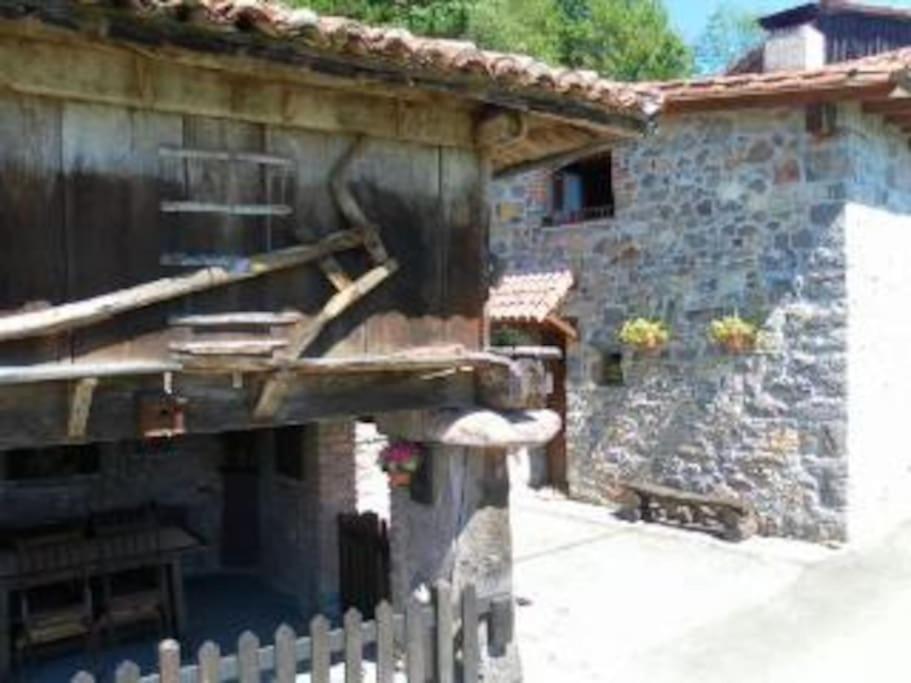 Casa Rural El Cotu En Cangas De Onis Villa Exterior photo